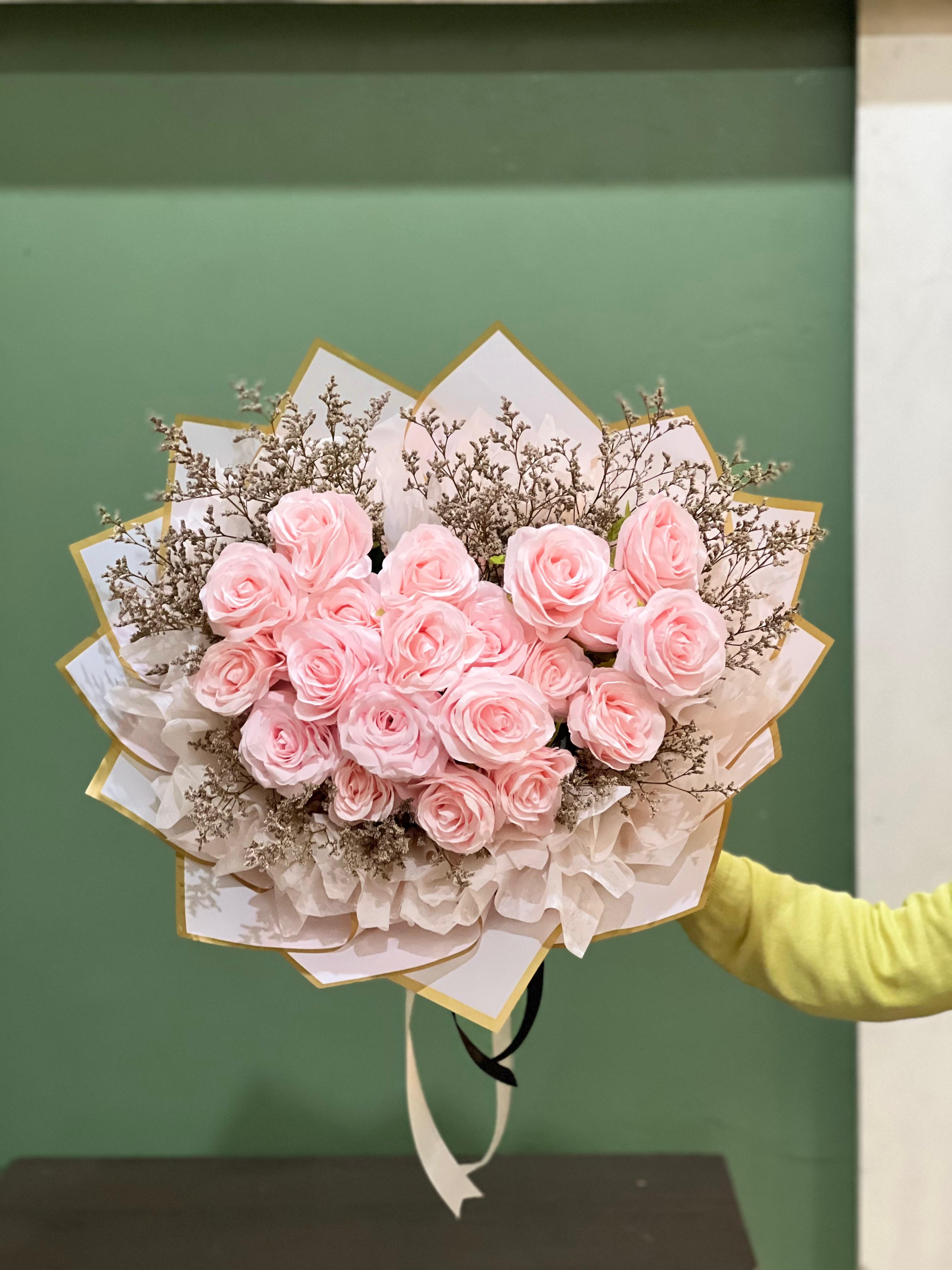 ArtificialFlowerBouquet