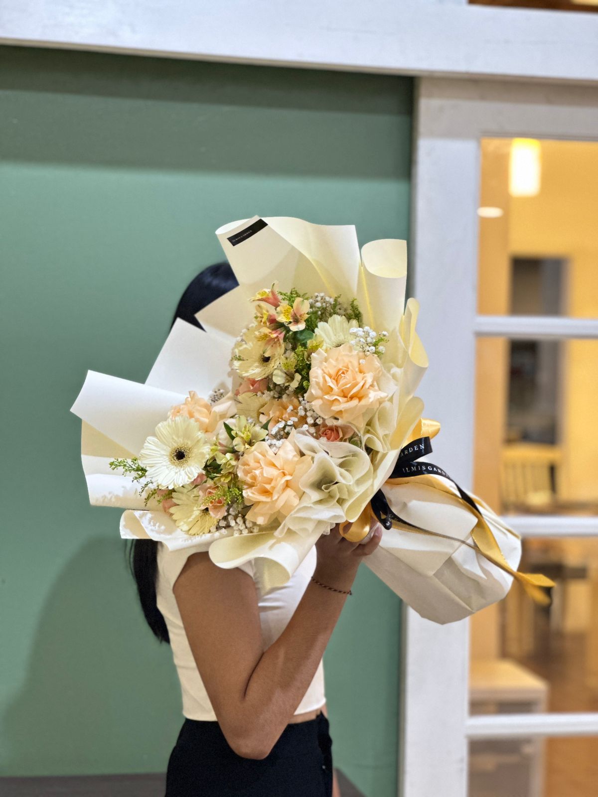 Medium Peachy Bouquet